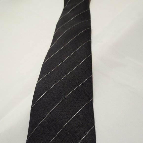 Hugo Boss Tie - Picture 3 of 5